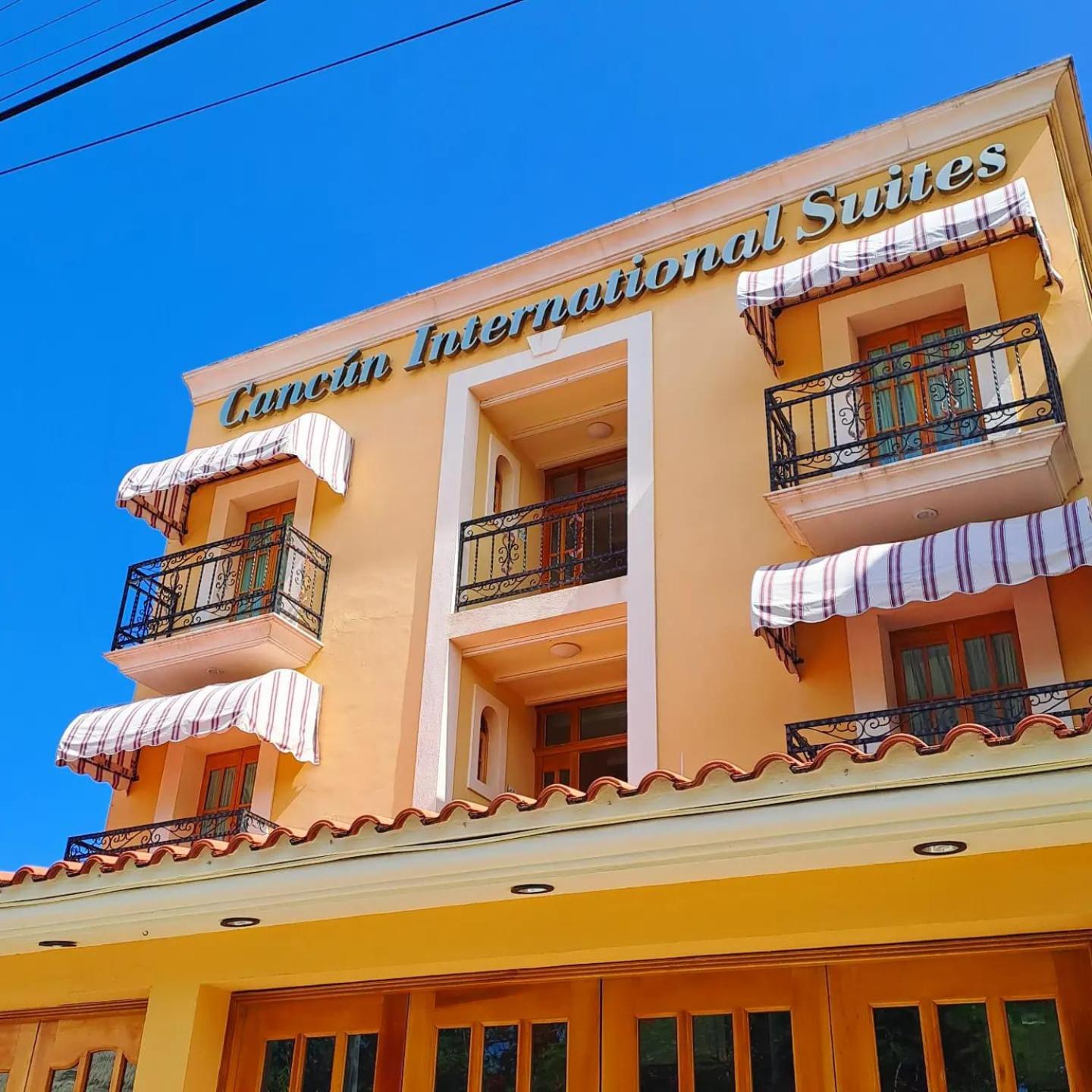 Cancun International Suites Екстериор снимка