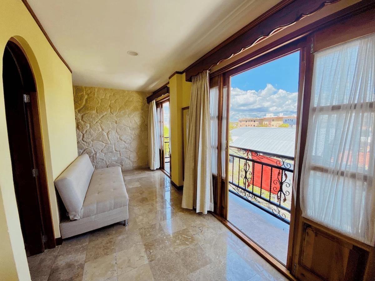 Cancun International Suites Екстериор снимка